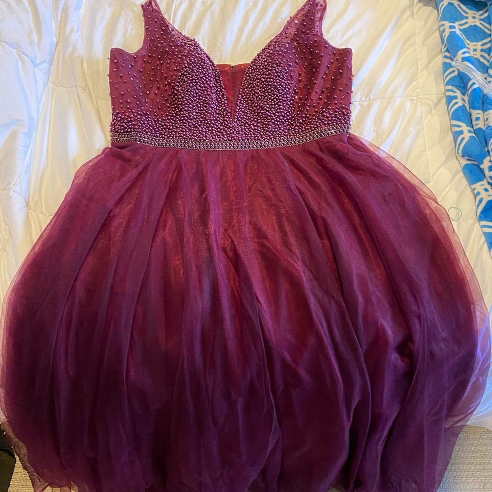 Dave & Johnny || Long Gown || Maroon/Wine || 24W